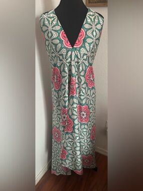 Wrap Up by VP Sleeveless Halter Pink & Teal Floral V-Neck Maxi Dress - OS